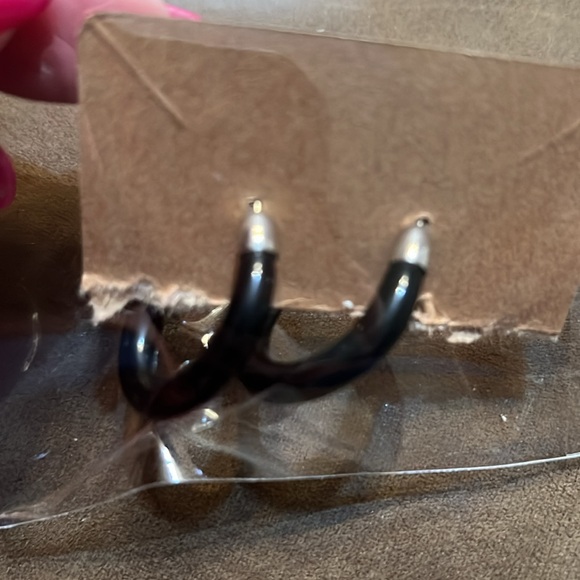 Set of 3 Black Earrings - Picture 6 of 7